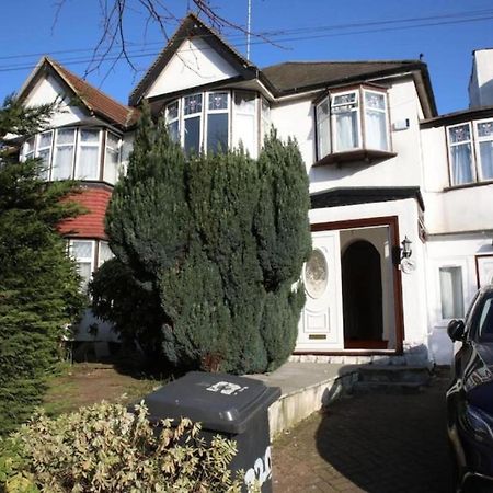 Oyo Timi Holiday Homes Londres Exterior foto