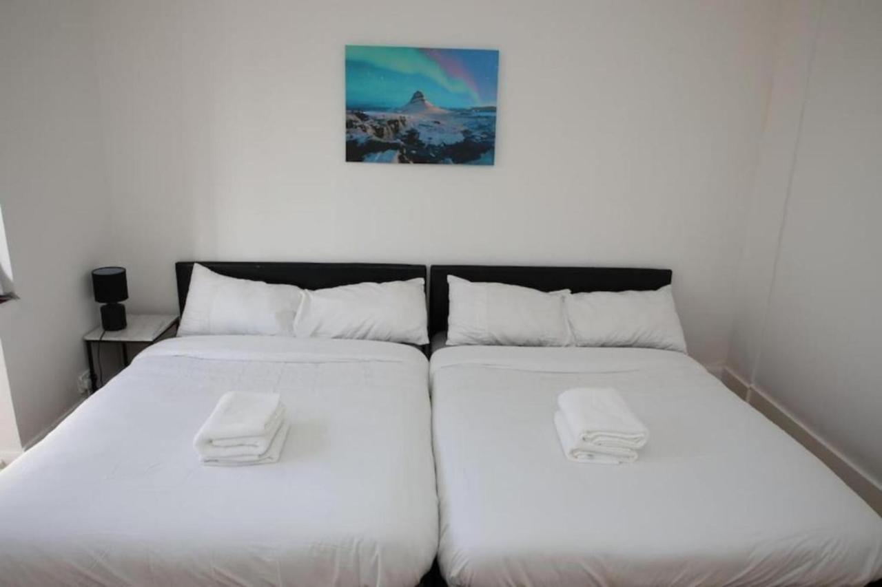 Oyo Timi Holiday Homes Londres Exterior foto